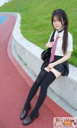 小恩 - 黑丝JK [96P-425MB]